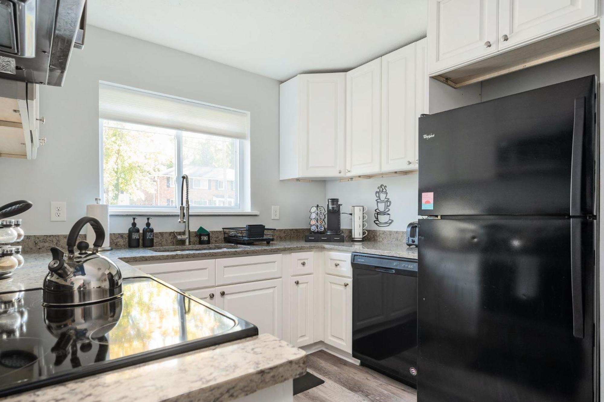 Quiet & Quaint Apartment, 5 Mins To Airport And 15 Mins To Downtown Atlanta Extérieur photo