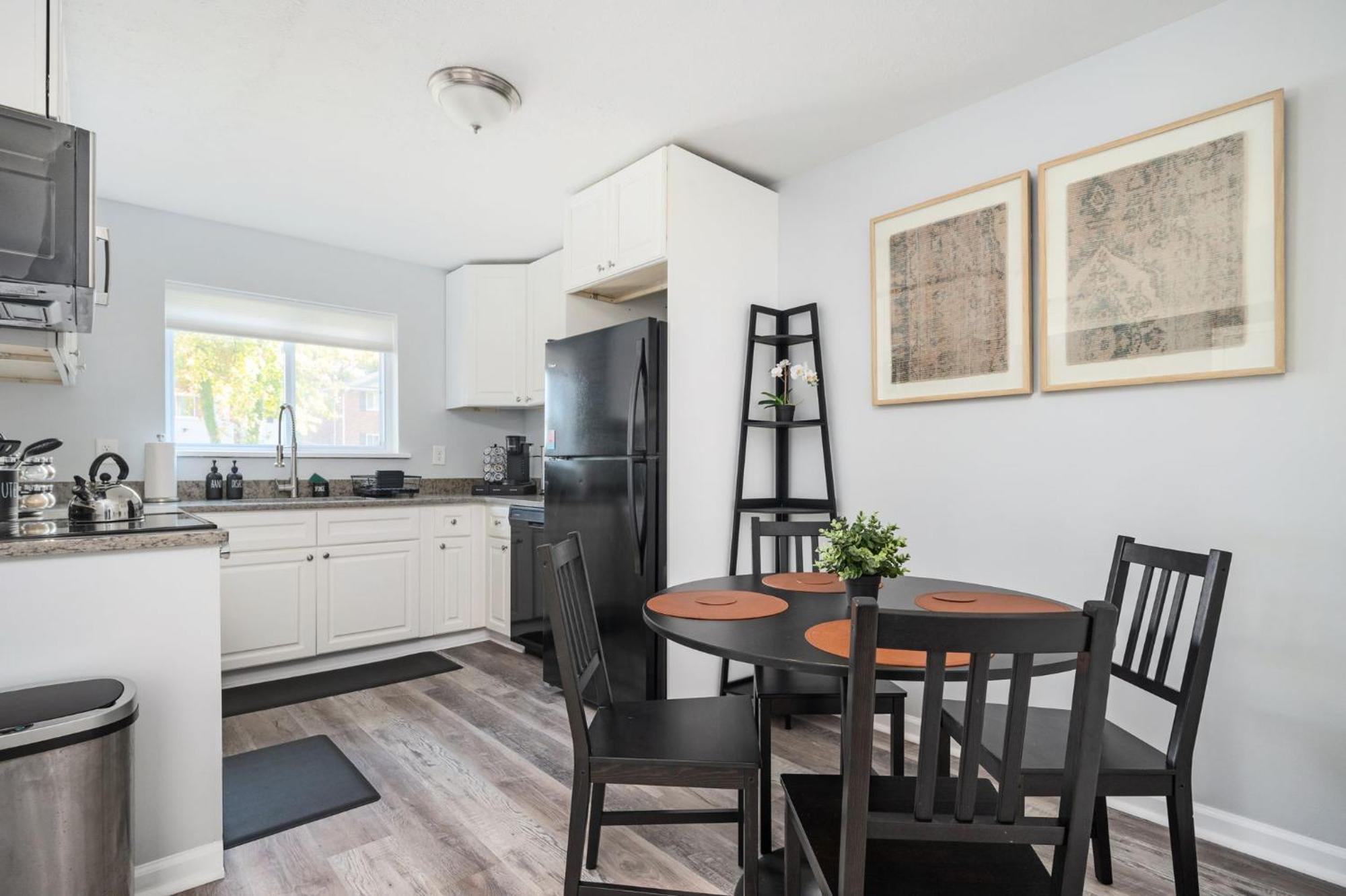 Quiet & Quaint Apartment, 5 Mins To Airport And 15 Mins To Downtown Atlanta Extérieur photo